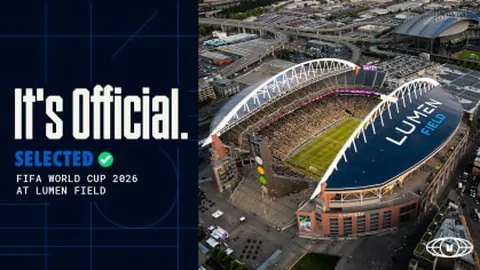 特朗普批评泽连斯基表现，泽连斯基反驳：美援仅还百亿债